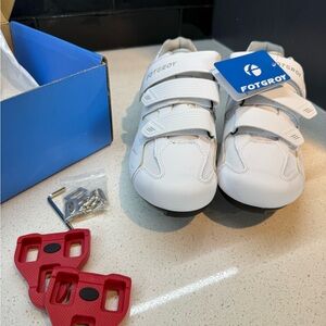 Cycling Shoes - Men 10